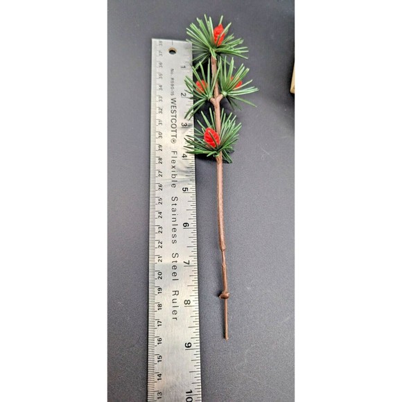 Vtg Plastic Holly Leaves & Pine Tree With Red Pine Cones 1950s/60’s X-Mas Decor - Picture 5 of 5